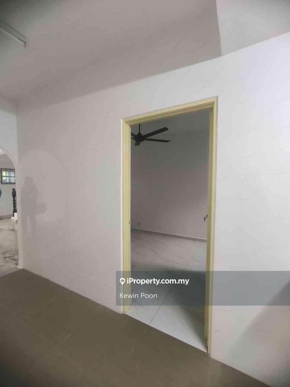 2-storey Terraced House for Sale in Bandar Country Homes, Rawang by Kewin Poon - iProperty.com.my