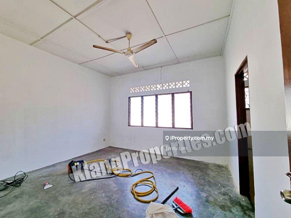 Rumah Berangkai 2 Tingkat untuk Dijual di Taman Palm Grove, Klang oleh Emily Lim - iProperty.com.my