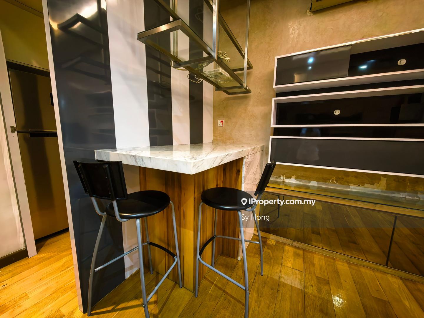 Service Residence for Rent in Regalia Residence by Sy Hong - iProperty.com.my