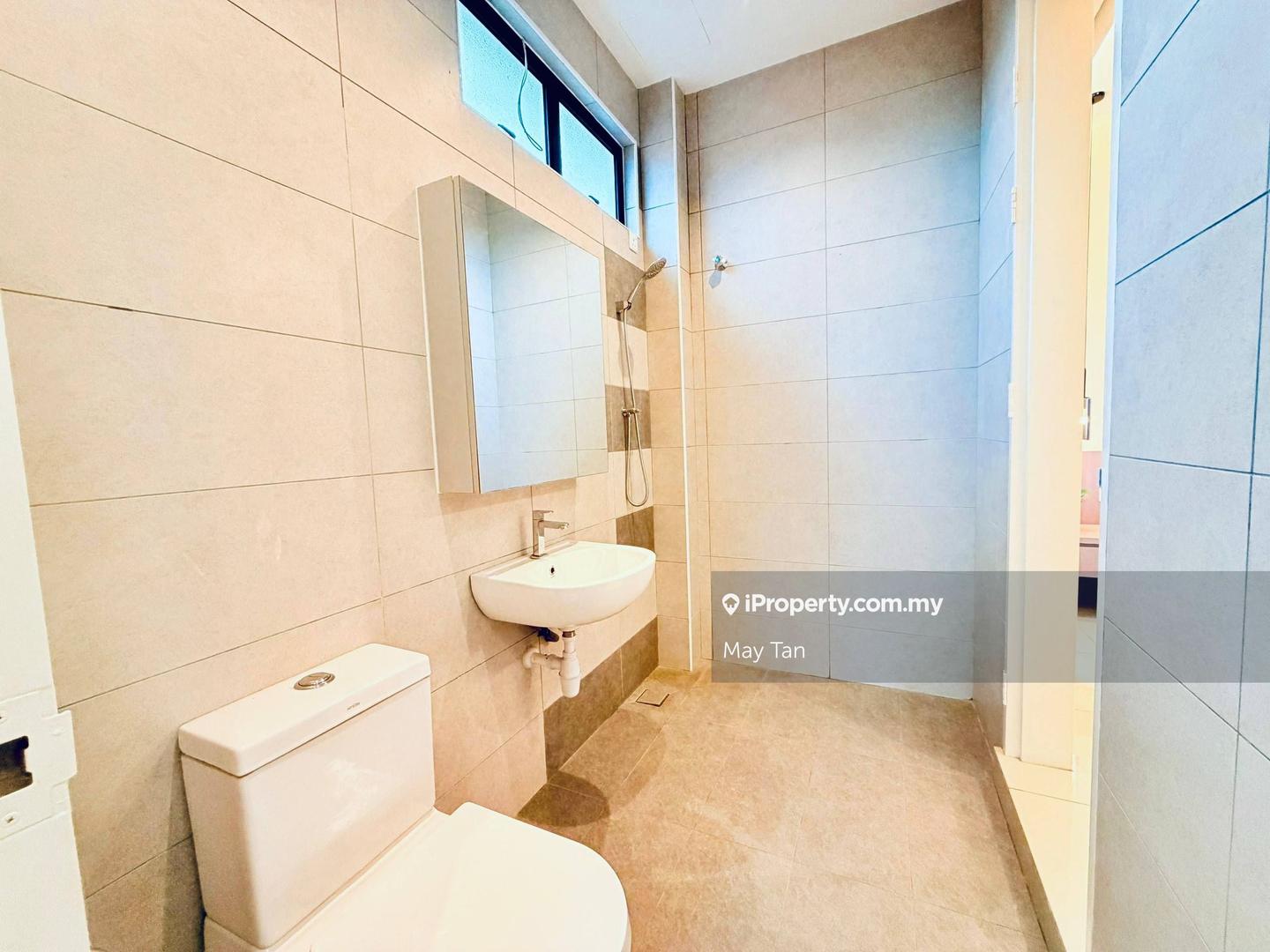 Rumah Berangkai 2 Tingkat untuk Dijual di Phase 3,Full loan, Kluang oleh May Tan - iProperty.com.my