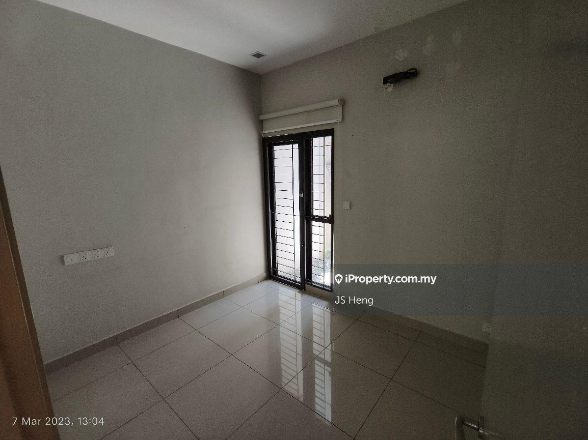 3-storey Terraced House for Sale in Perdana Residence 2, Batu Caves by JS Heng - iProperty.com.my