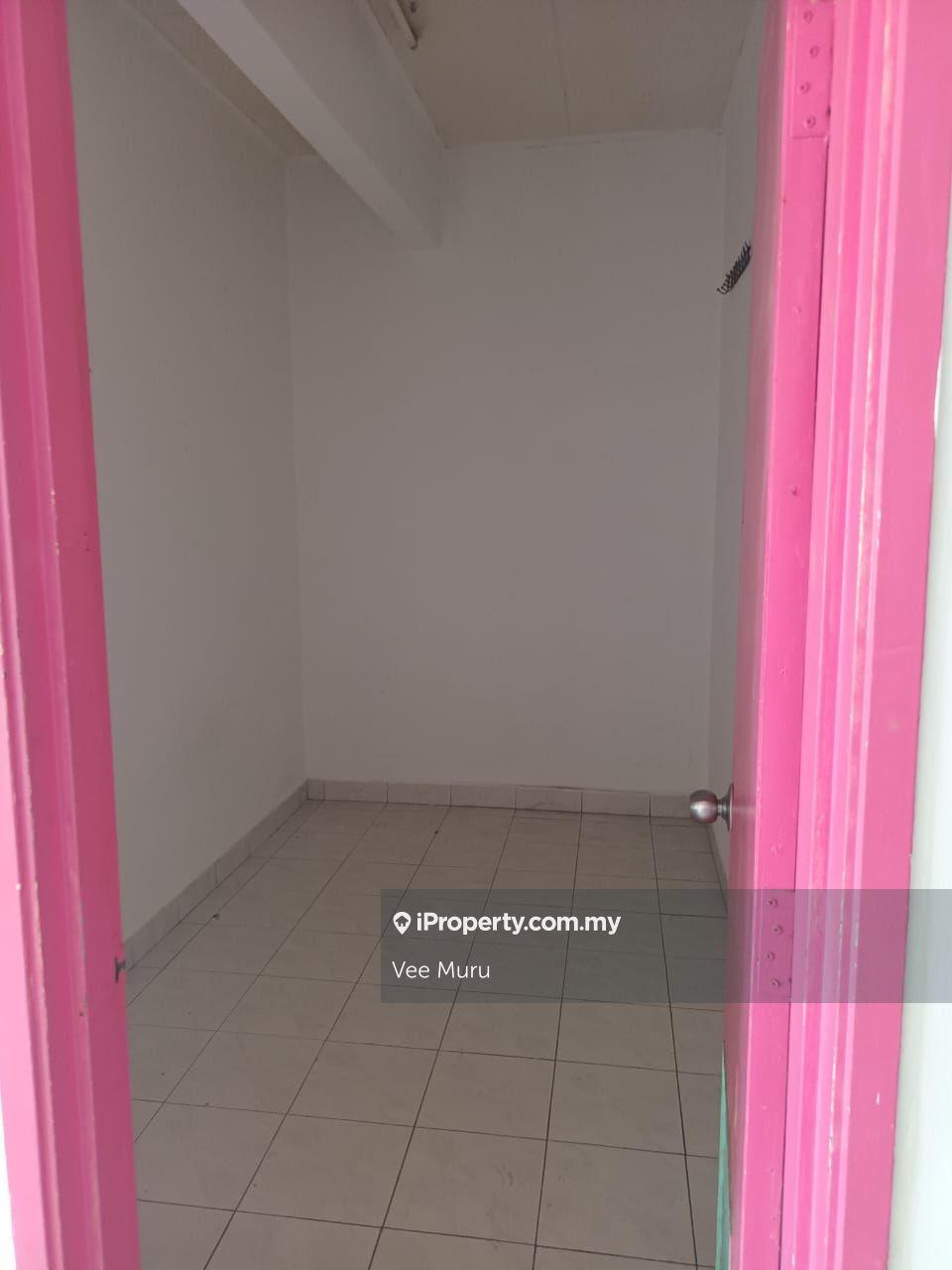 Flat for Sale in Taman Koperasi Cuepacs by Vee Muru - iProperty.com.my