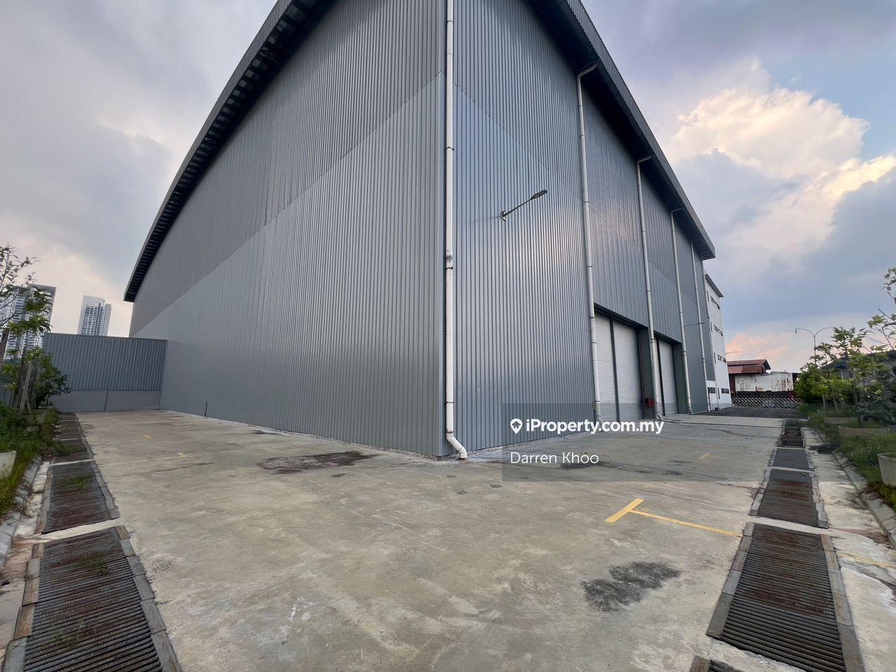 Gudang untuk Dijual di Balakong Warehouse with 4 sty office, Balakong oleh Darren Khoo - iProperty.com.my