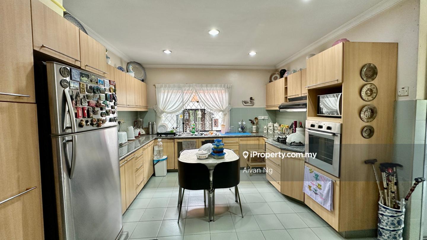 Bungalow House for Sale in Taman Lucky, Bangsar by Aivan Ng - iProperty.com.my