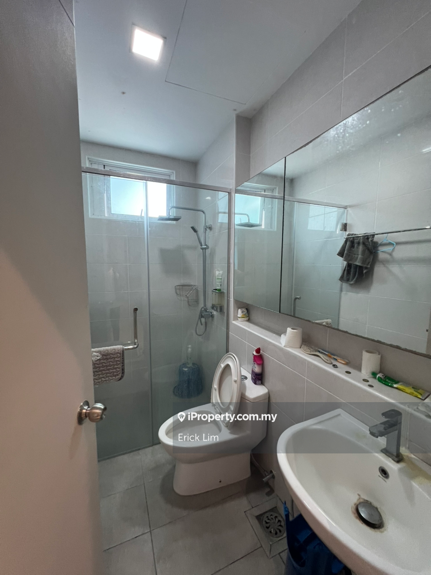 Service Residence for Sale in Parkland Residence by Erick Lim - iProperty.com.my