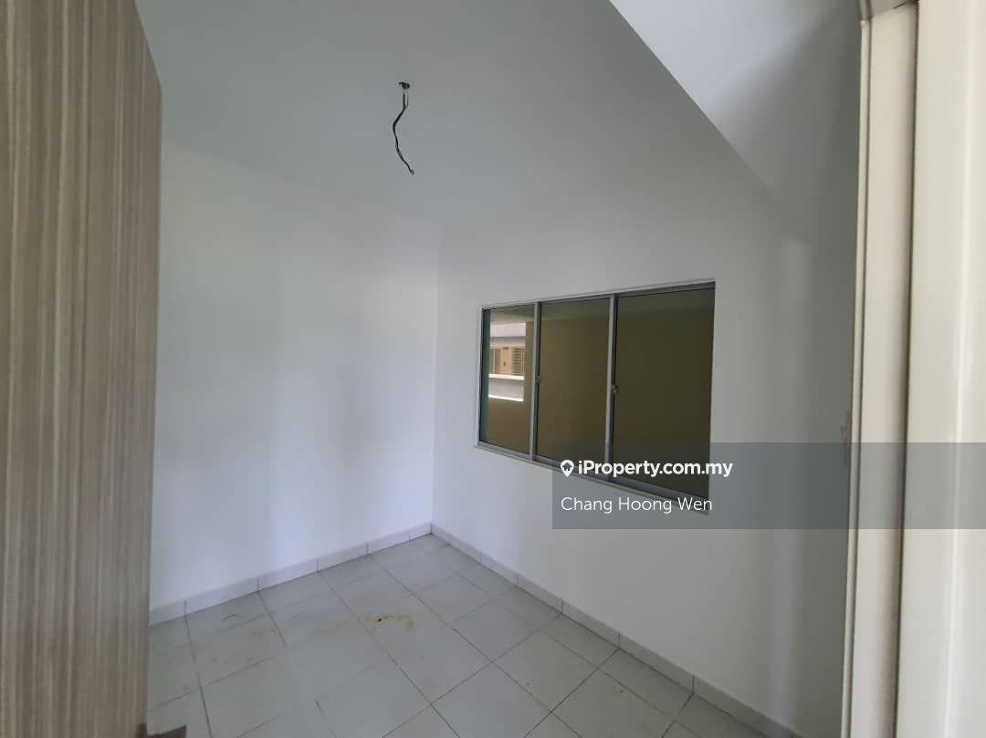 Condominium for Sale in Estana Court by Chang Hoong Wen - iProperty.com.my