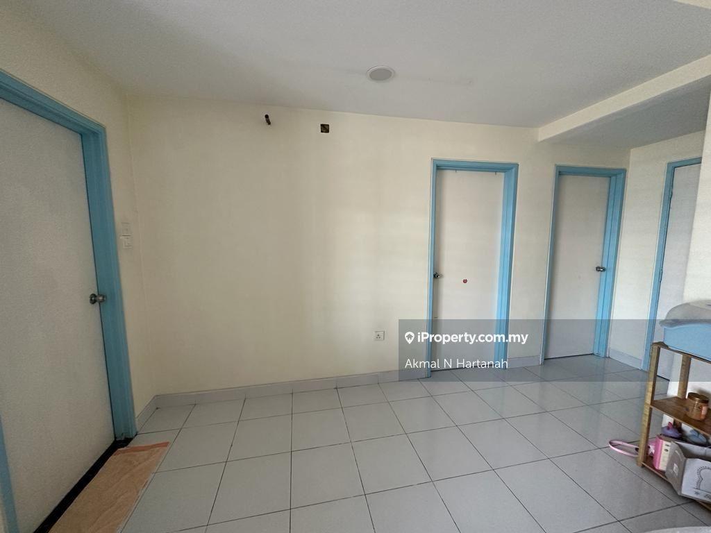 Condominium for Sale in Cyberia Crescent 1 by Akmal N Hartanah - iProperty.com.my