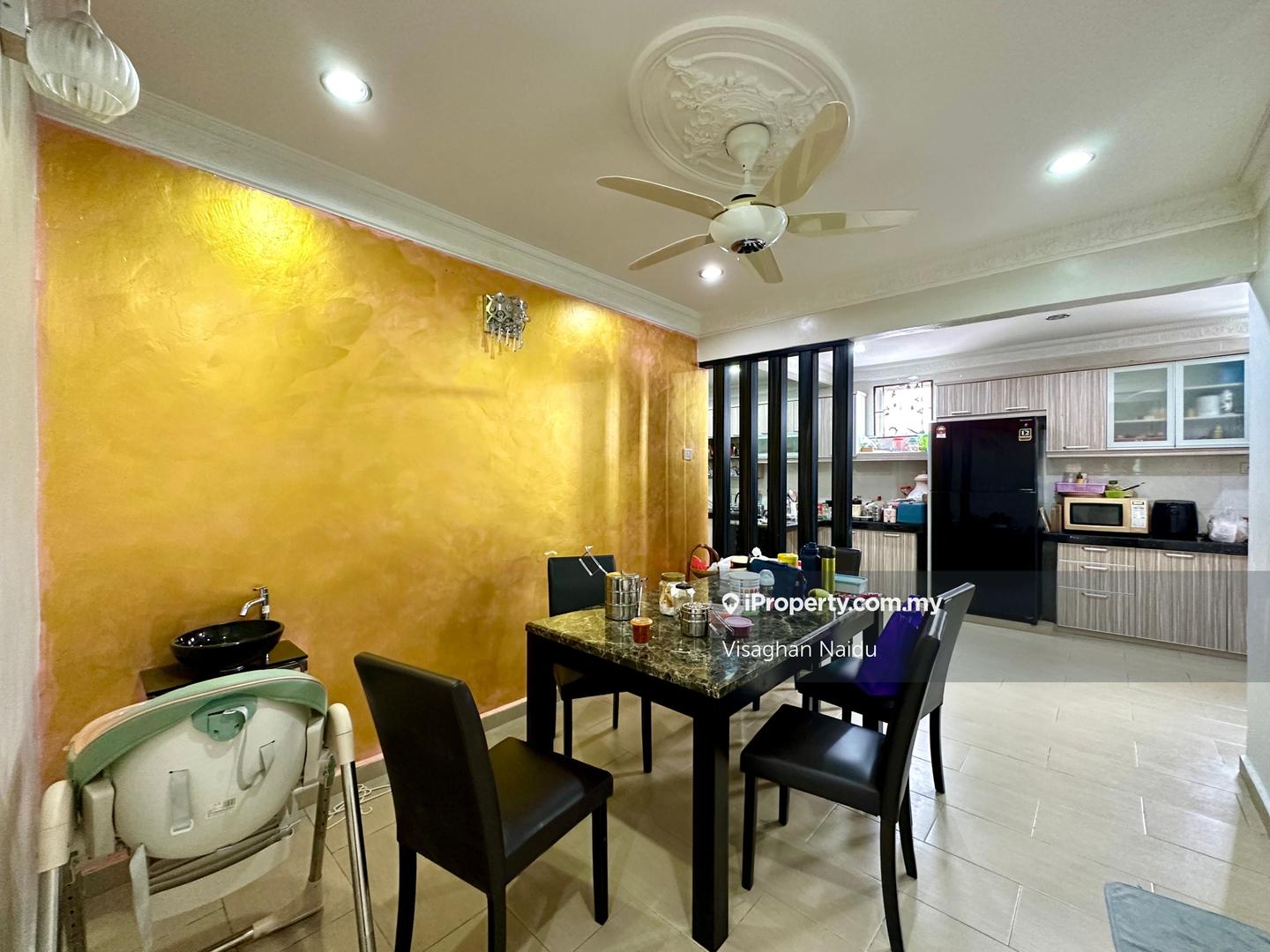 Rumah Berkembar untuk Dijual di Bandar Country Homes, Rawang oleh Visaghan Naidu - iProperty.com.my