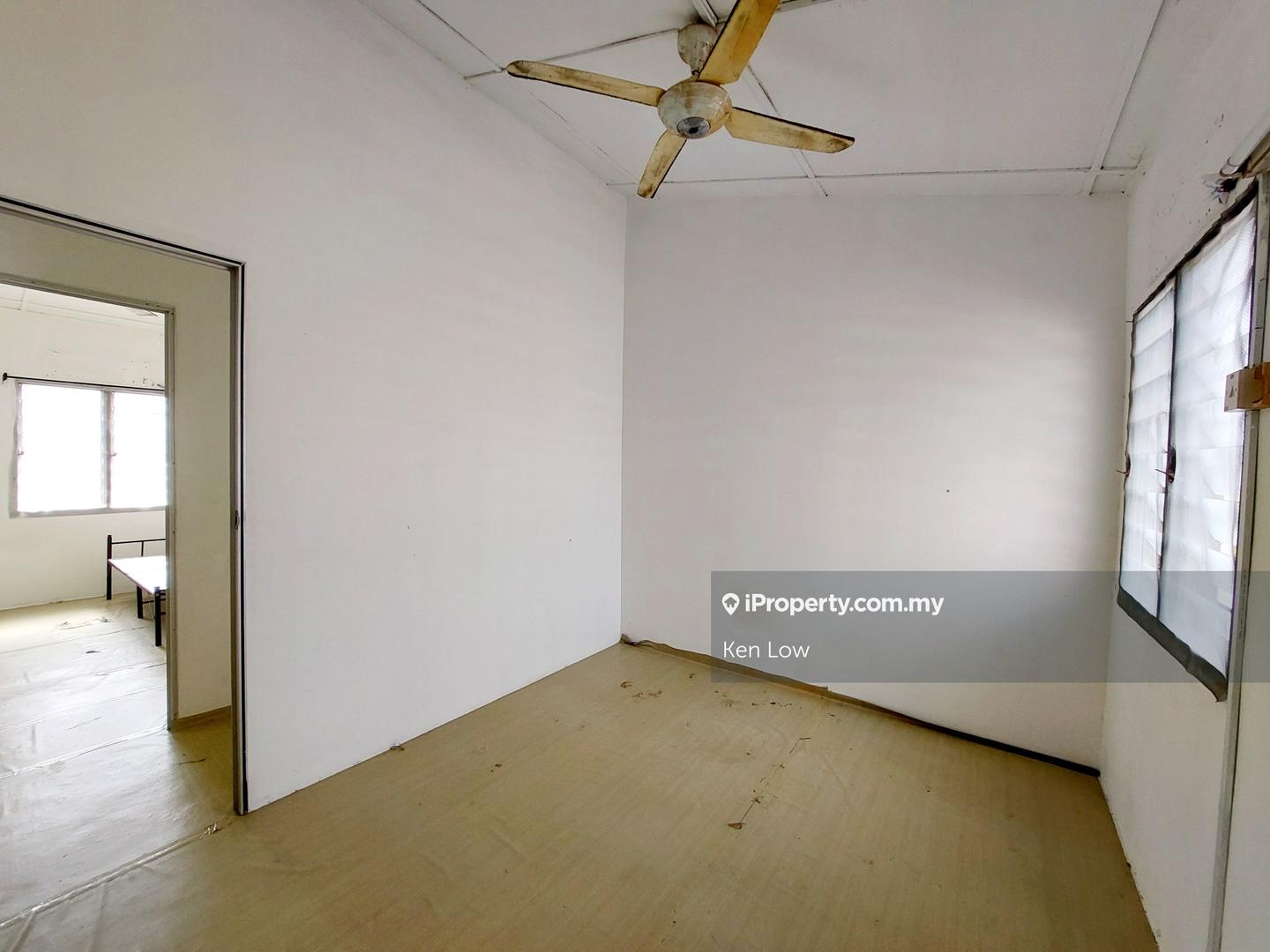 Rumah Berangkai 2 Tingkat untuk Disewa di Taman Bukit Kajang Baru, MRT, Kajang oleh Ken Low - iProperty.com.my