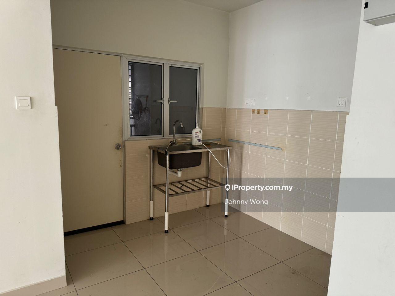 Service Residence for Sale in Maxim Residences by Johnny Wong - iProperty.com.my