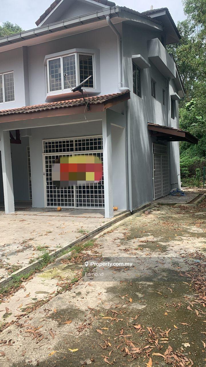 Rumah Berangkai 2.5 Tingkat untuk Dijual di Bandar Putra Permai, Seri Kembangan oleh Edmond - iProperty.com.my