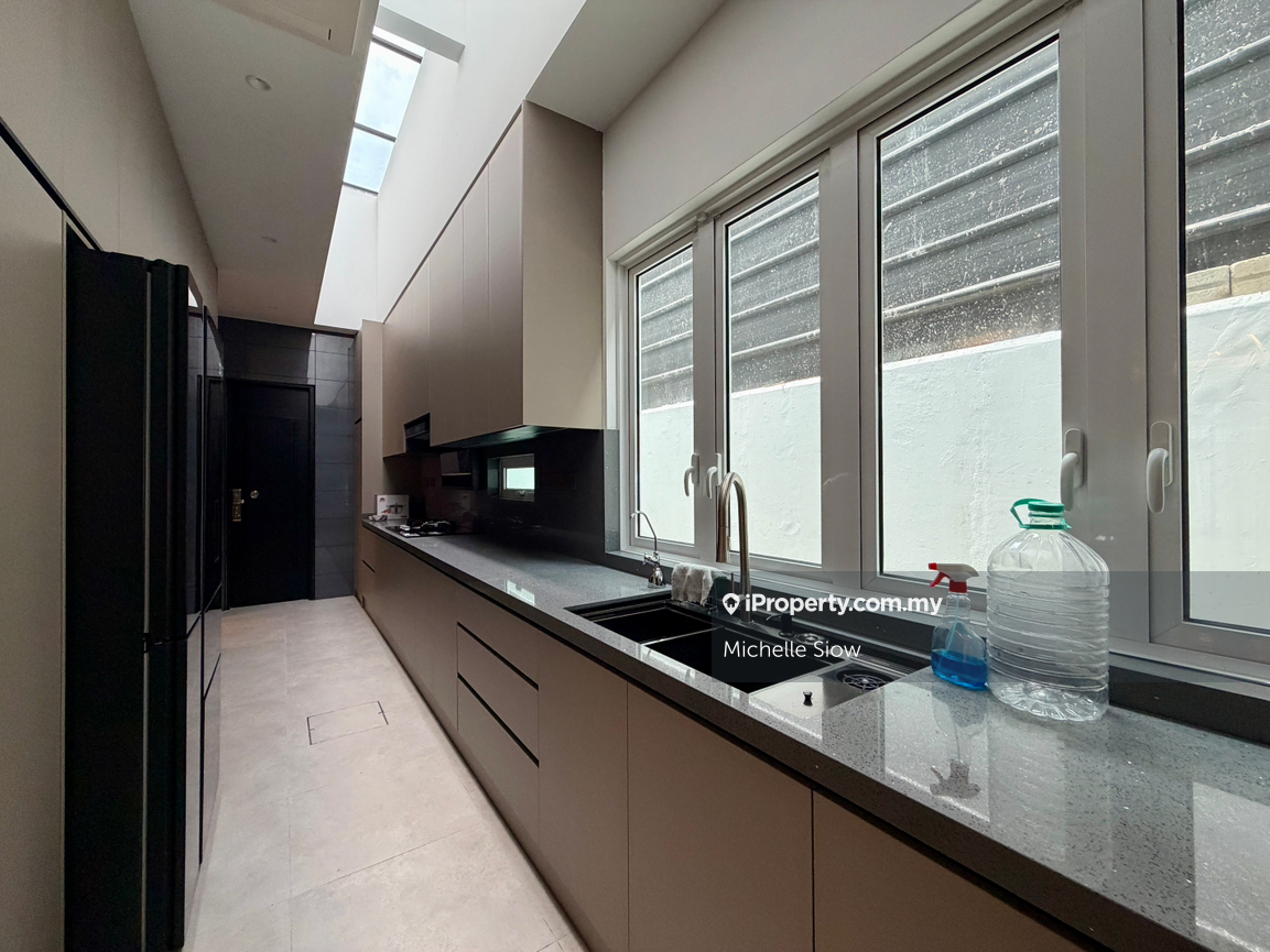 Semi-Detached House for Sale in Taman Puncak indah,Ampang, Ampang by Michelle Siow - iProperty.com.my