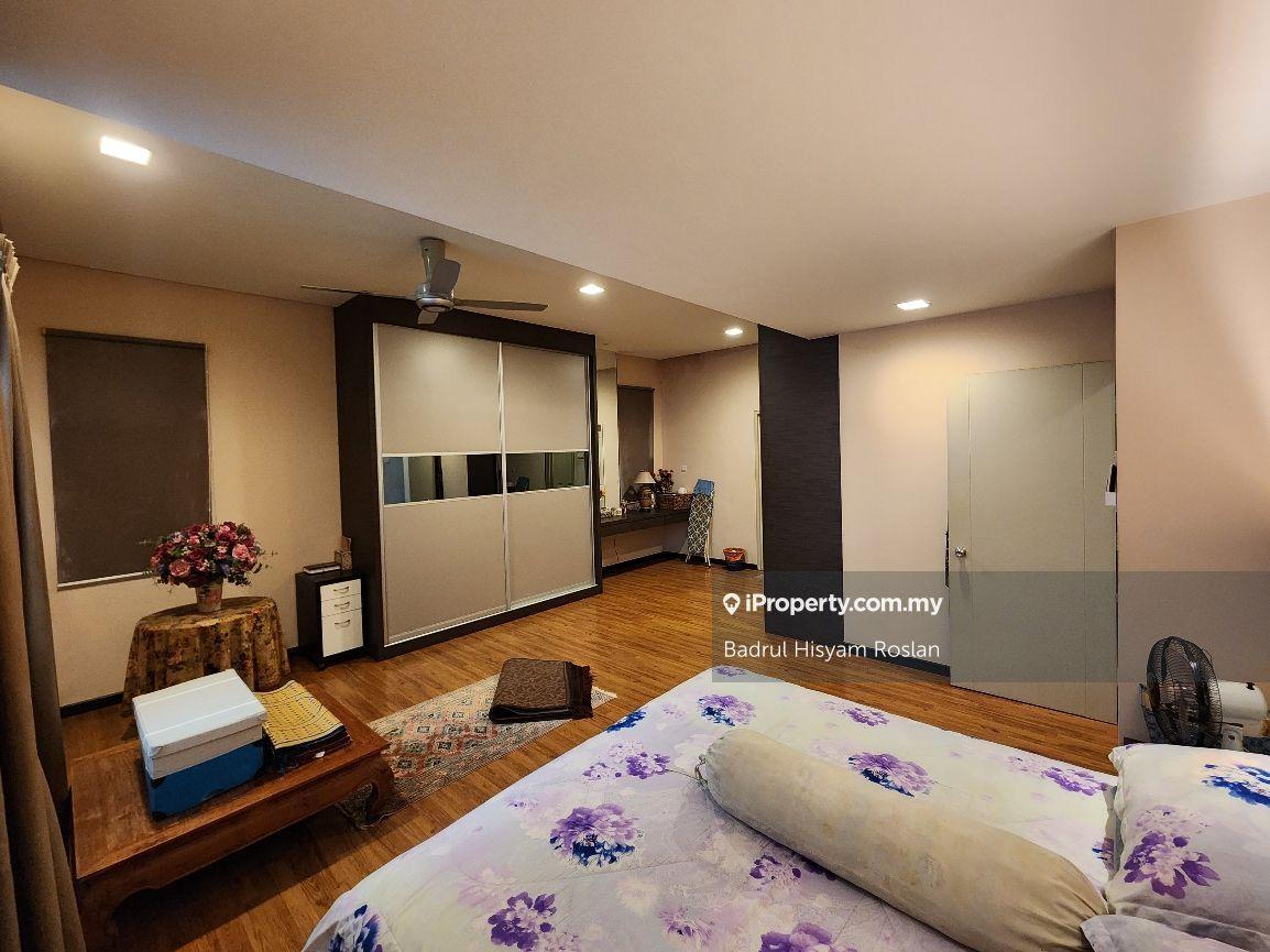 Semi-Detached House for Sale in Anjung Suasana Bandar Seri Putra Bangi, Bangi by Badrul Hisyam Roslan - iProperty.com.my