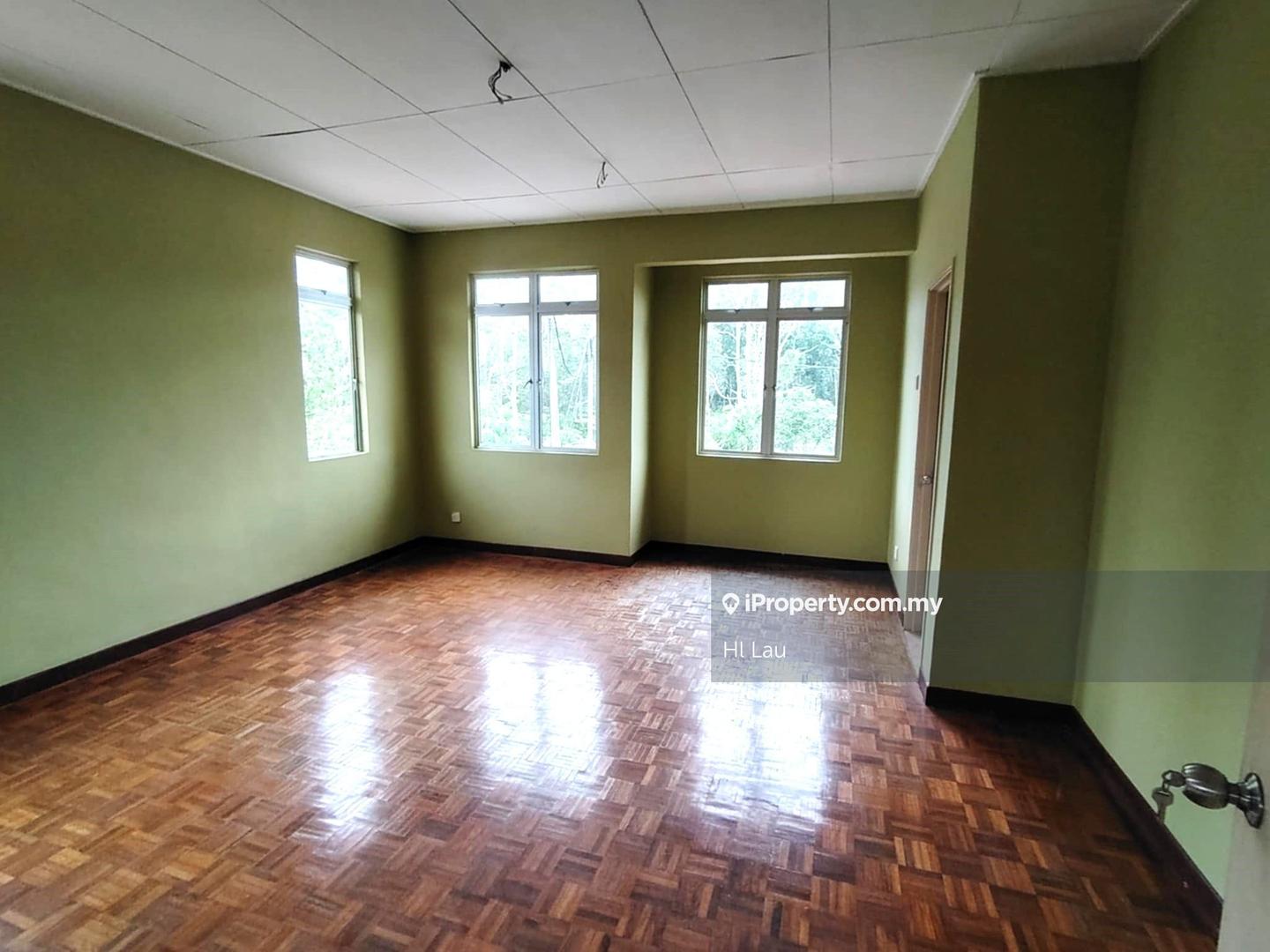 Rumah Berangkai 2 Tingkat untuk Dijual di Taman Tasik Kesuma 2 Sty Free hold Corner House, Semenyih oleh Hl Lau - iProperty.com.my