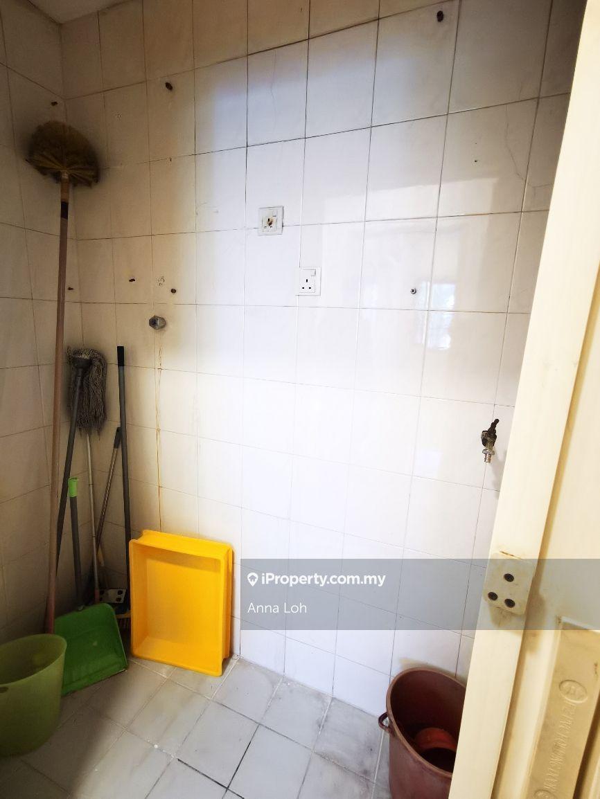 Townhouse for Sale in Country Heights, Kajang by Anna Loh - iProperty.com.my