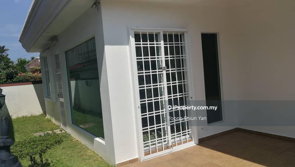 Rumah Berkembar untuk Dijual di Ujong Pasir, Melaka City oleh Yoong Shiun Yan - iProperty.com.my
