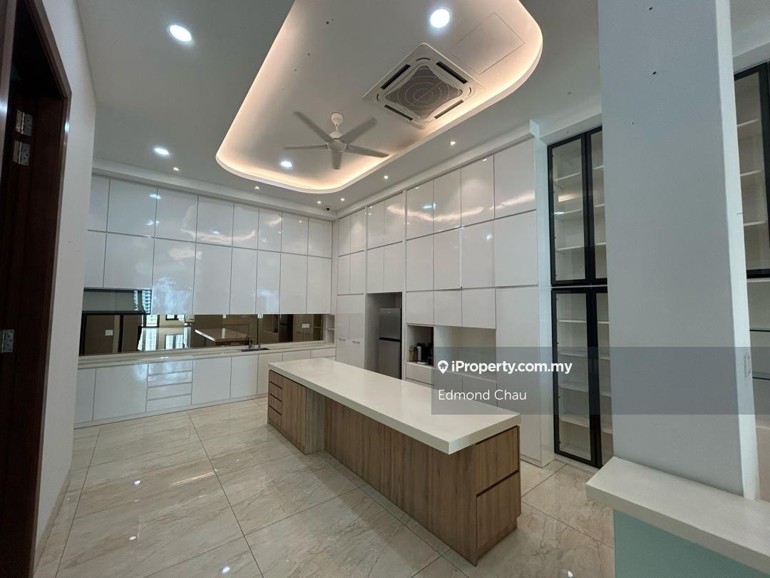 Banglo untuk Dijual di Country Heights Damansara, Kuala Lumpur oleh Edmond Chau - iProperty.com.my