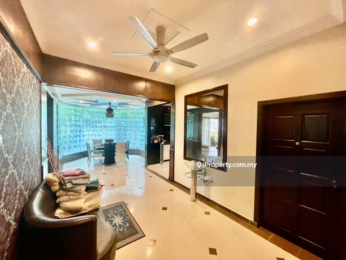 2.5-storey Terraced House for Sale in Laman Oakleaf, Ampang by Shah - iProperty.com.my