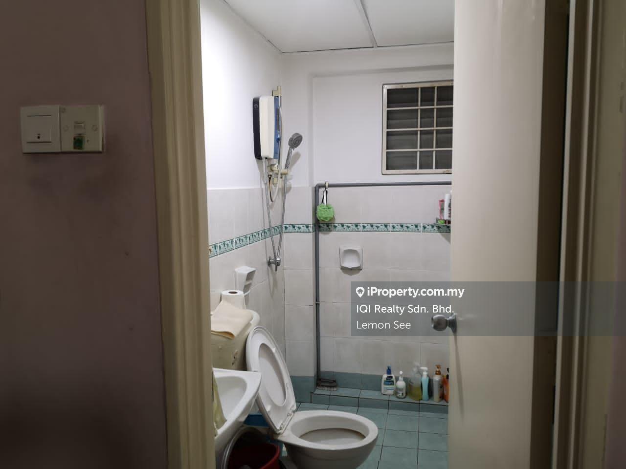 Condominium for Sale in Petaling Indah Condominiums by Lemon See - iProperty.com.my