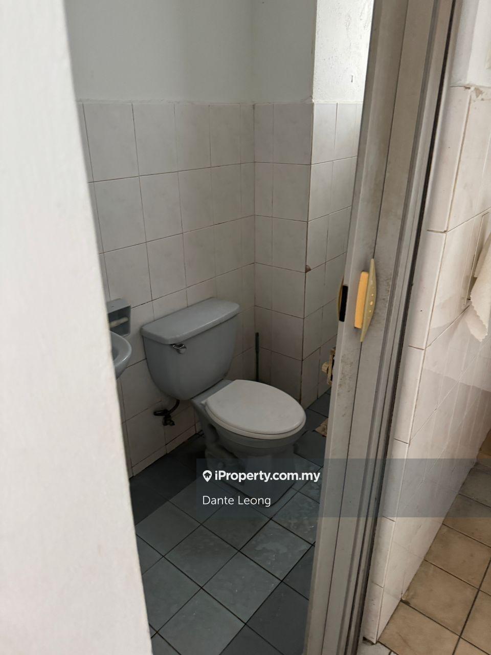 Service Residence for Rent in South City (Perdana Selatan) Block A & B by Dante Leong - iProperty.com.my