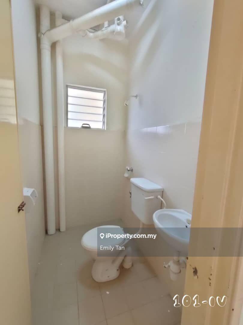 Apartment for Rent in Pangsapuri Kasuarina by Emily Tan - iProperty.com.my