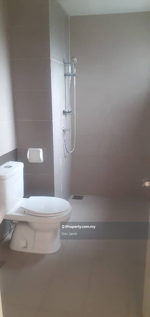 Residensi Servis untuk Disewa di Suria Residence oleh Dini Jamil - iProperty.com.my