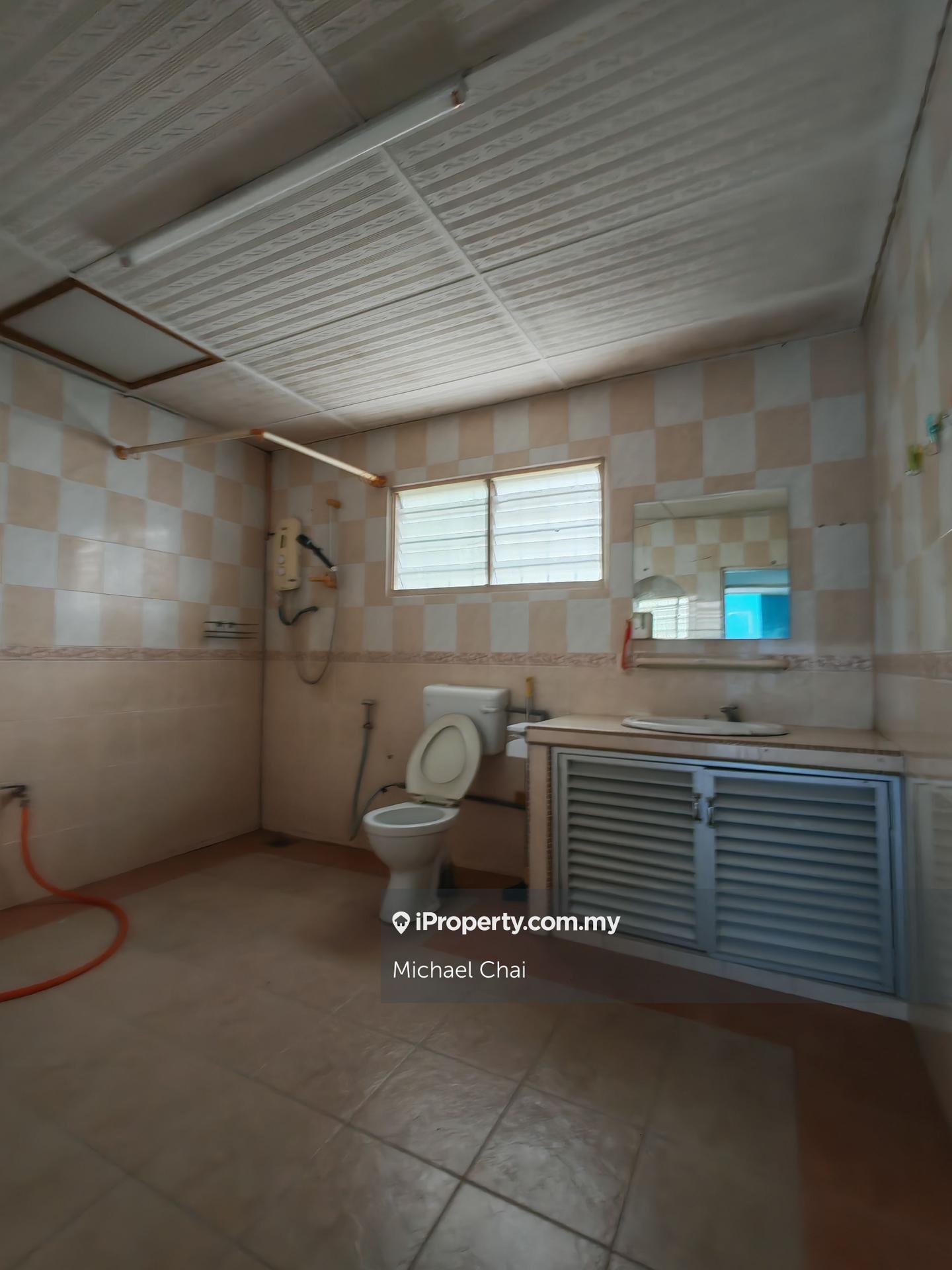 Bungalow House for Sale in Batu 14, Puchong by Michael Chai - iProperty.com.my