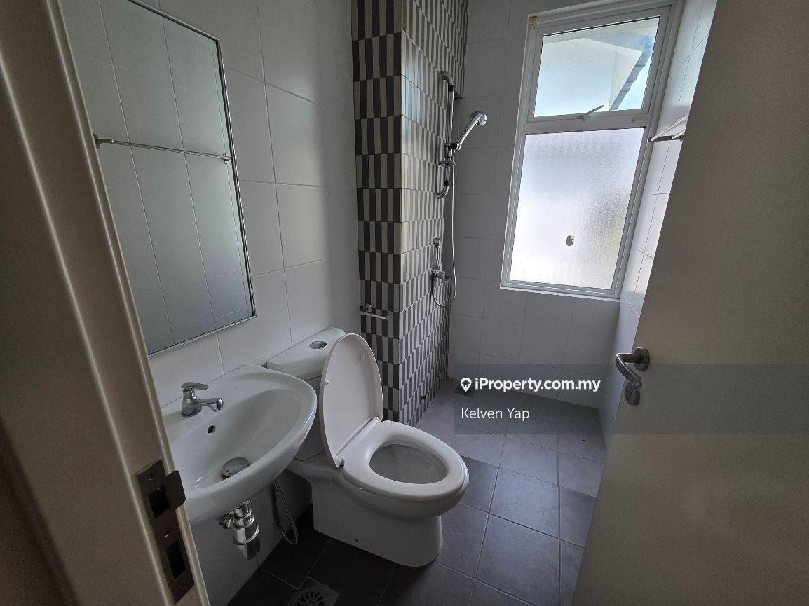 Rumah Berkembar untuk Dijual di Bandar Bukit Tinggi, Klang oleh Kelven Yap - iProperty.com.my