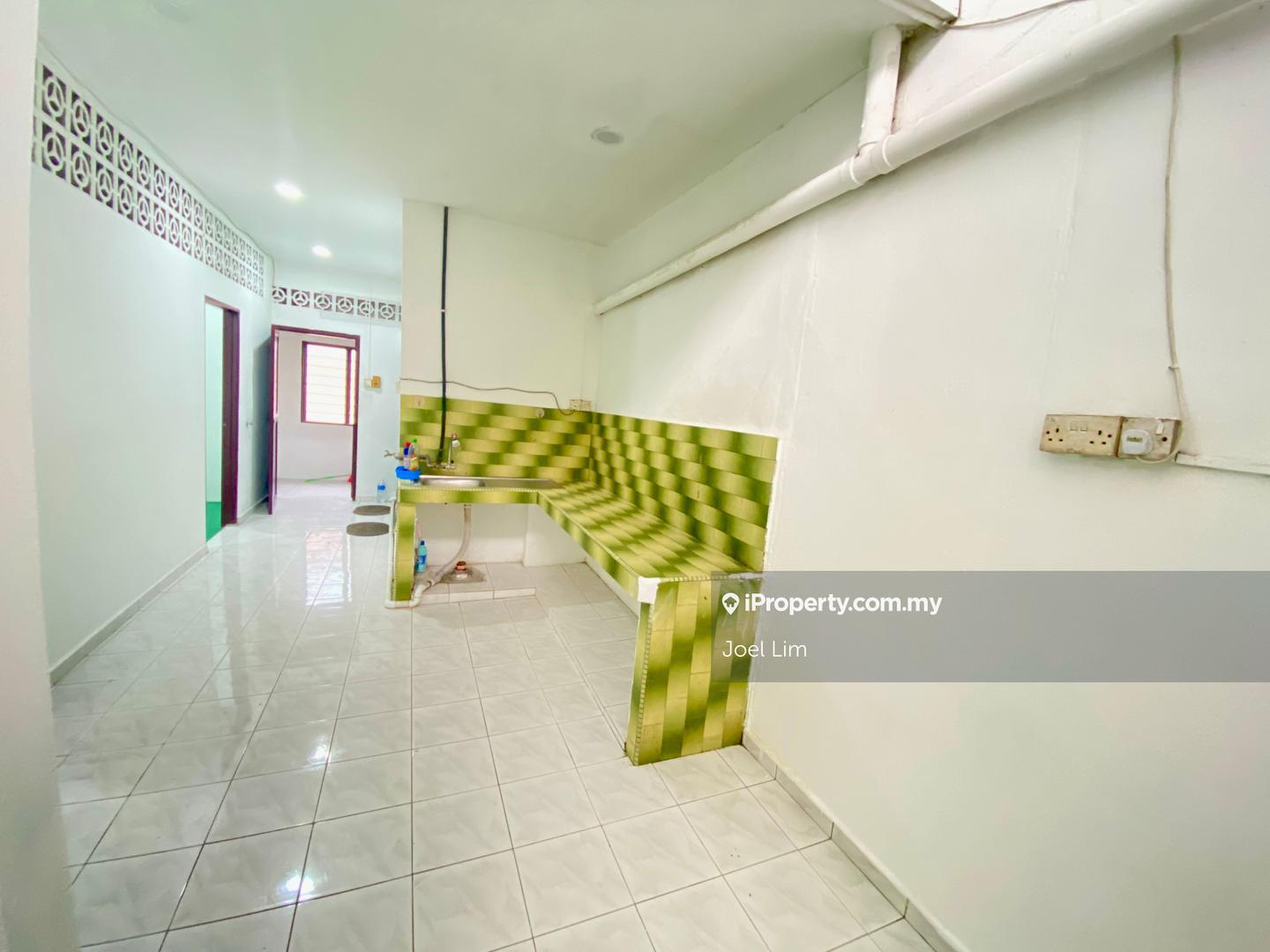 Rumah Berangkai 1 Tingkat untuk Dijual di Kawasan 11, Kampung Idaman, Pelabuhan Klang oleh Joel Lim - iProperty.com.my