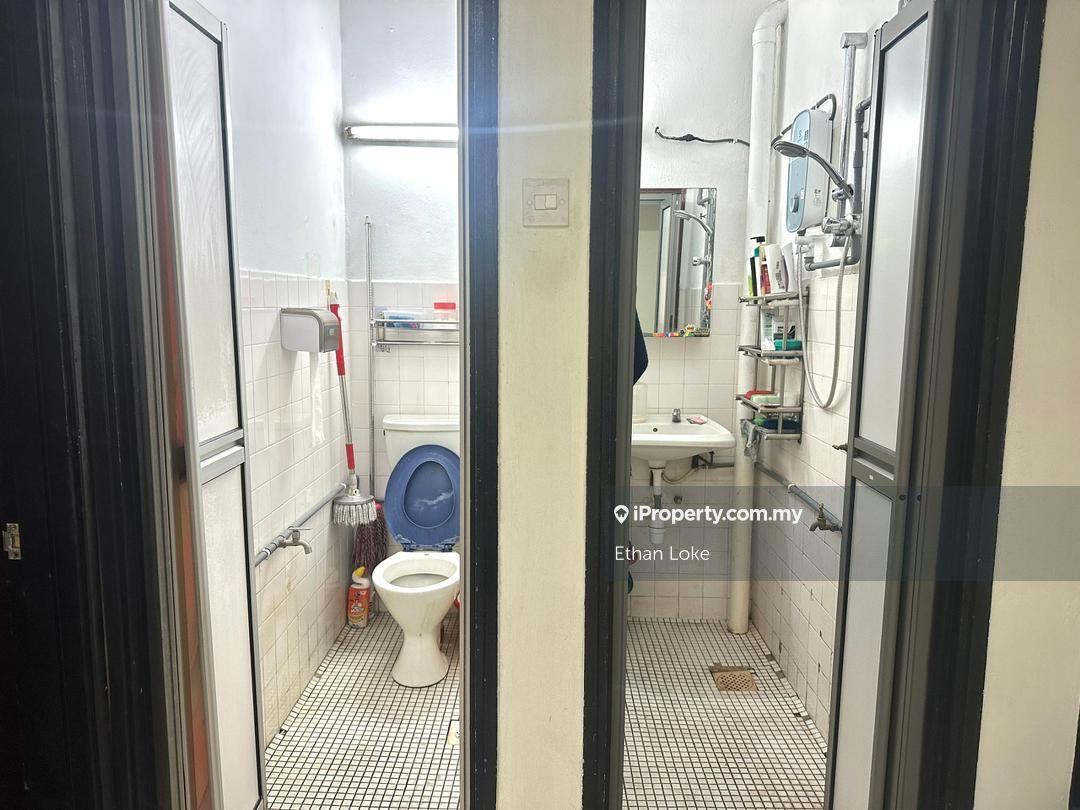 1-storey Terraced House for Sale in SD2, Sri Damansara 2, Bandar Sri Damansara by Ethan Loke - iProperty.com.my