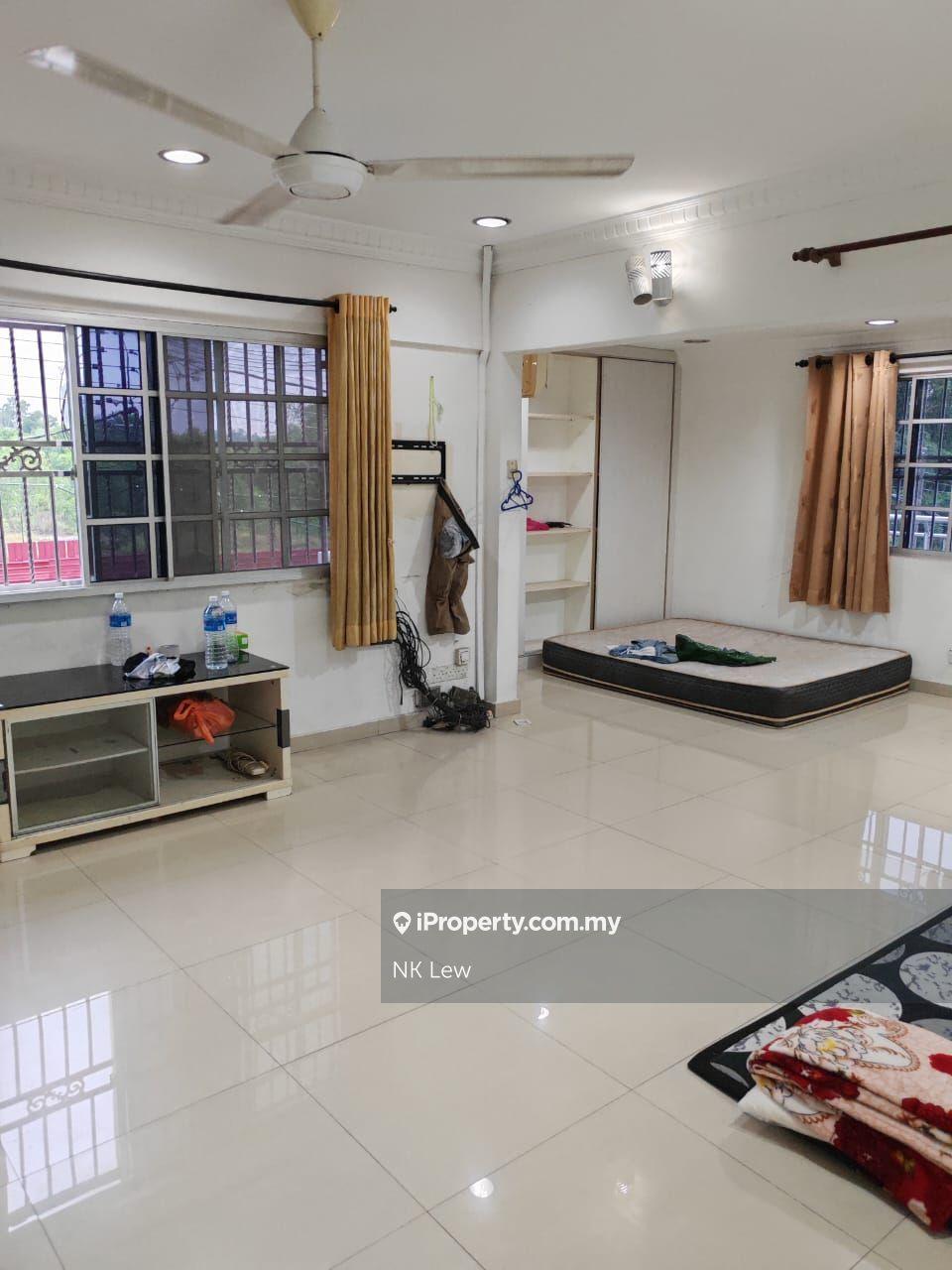 Rumah Berangkai 2 Tingkat untuk Dijual di Taman Bukit Serdang, Seri Kembangan oleh NK Lew - iProperty.com.my