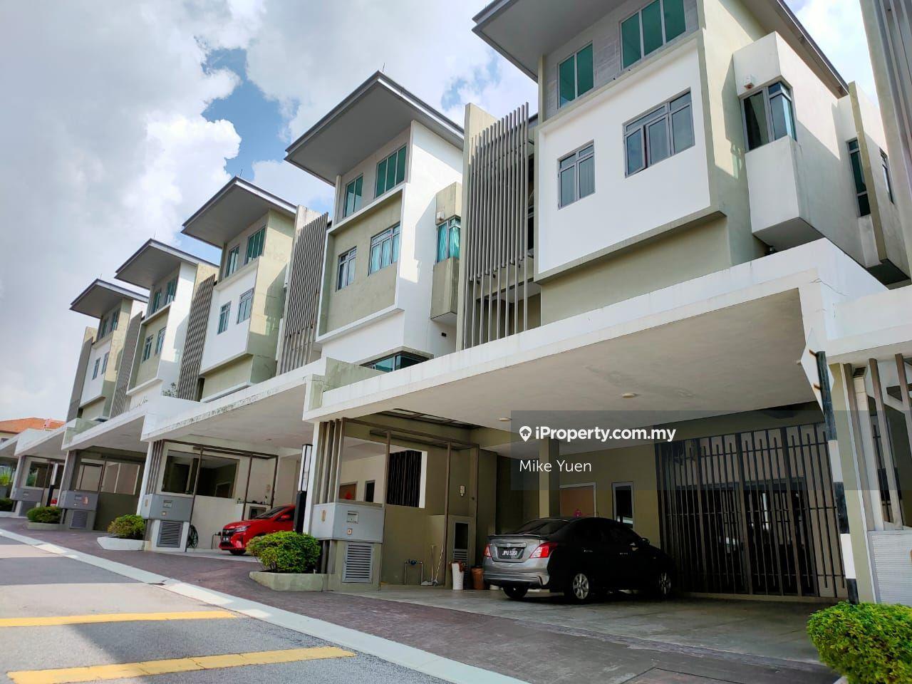 Semi-Detached House for Sale in Bandar Putra Permai, Seri Kembangan by Mike Yuen - iProperty.com.my