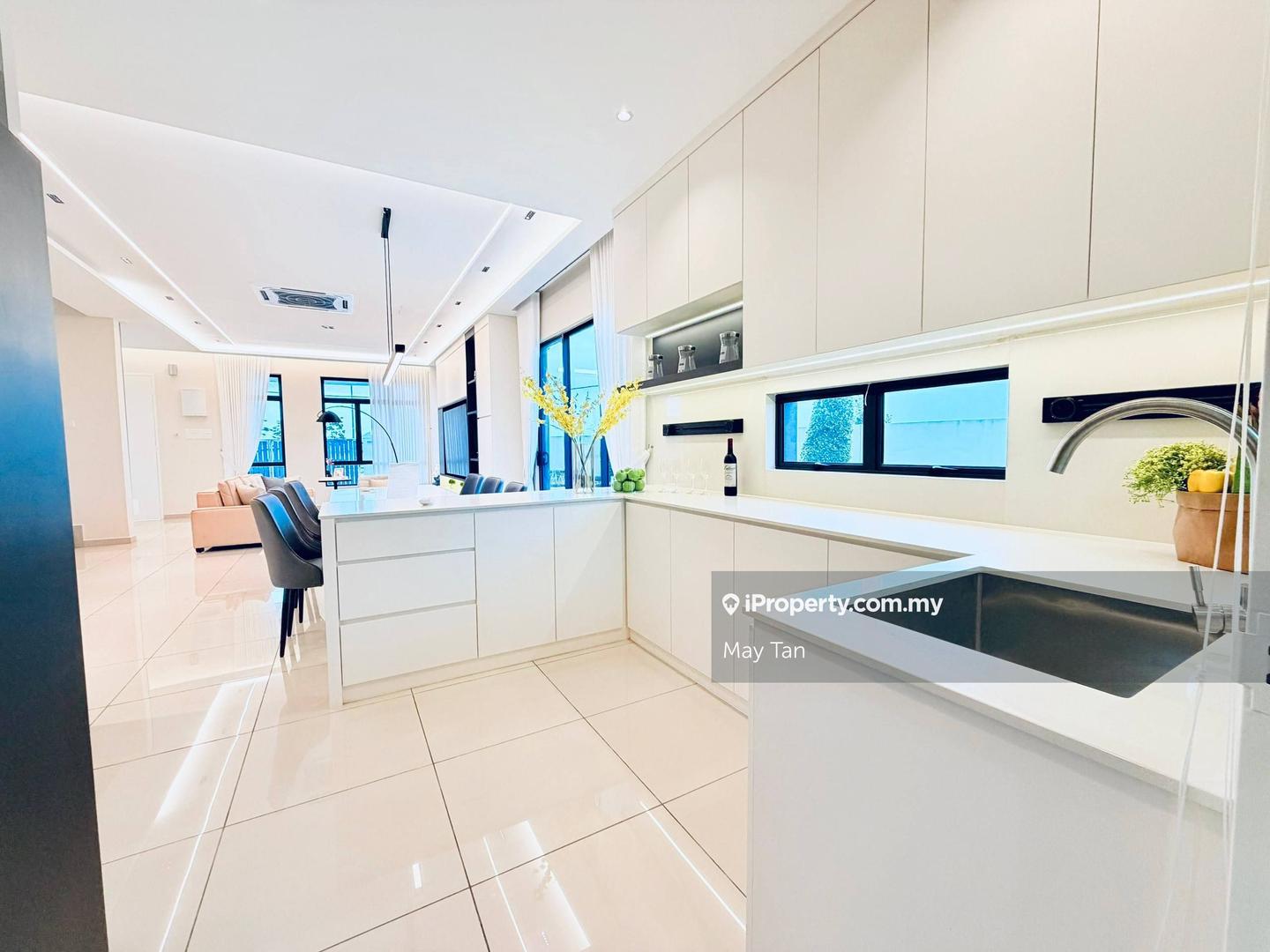 Rumah Berangkai 2 Tingkat untuk Dijual di Phase 3,Full loan, Kluang oleh May Tan - iProperty.com.my