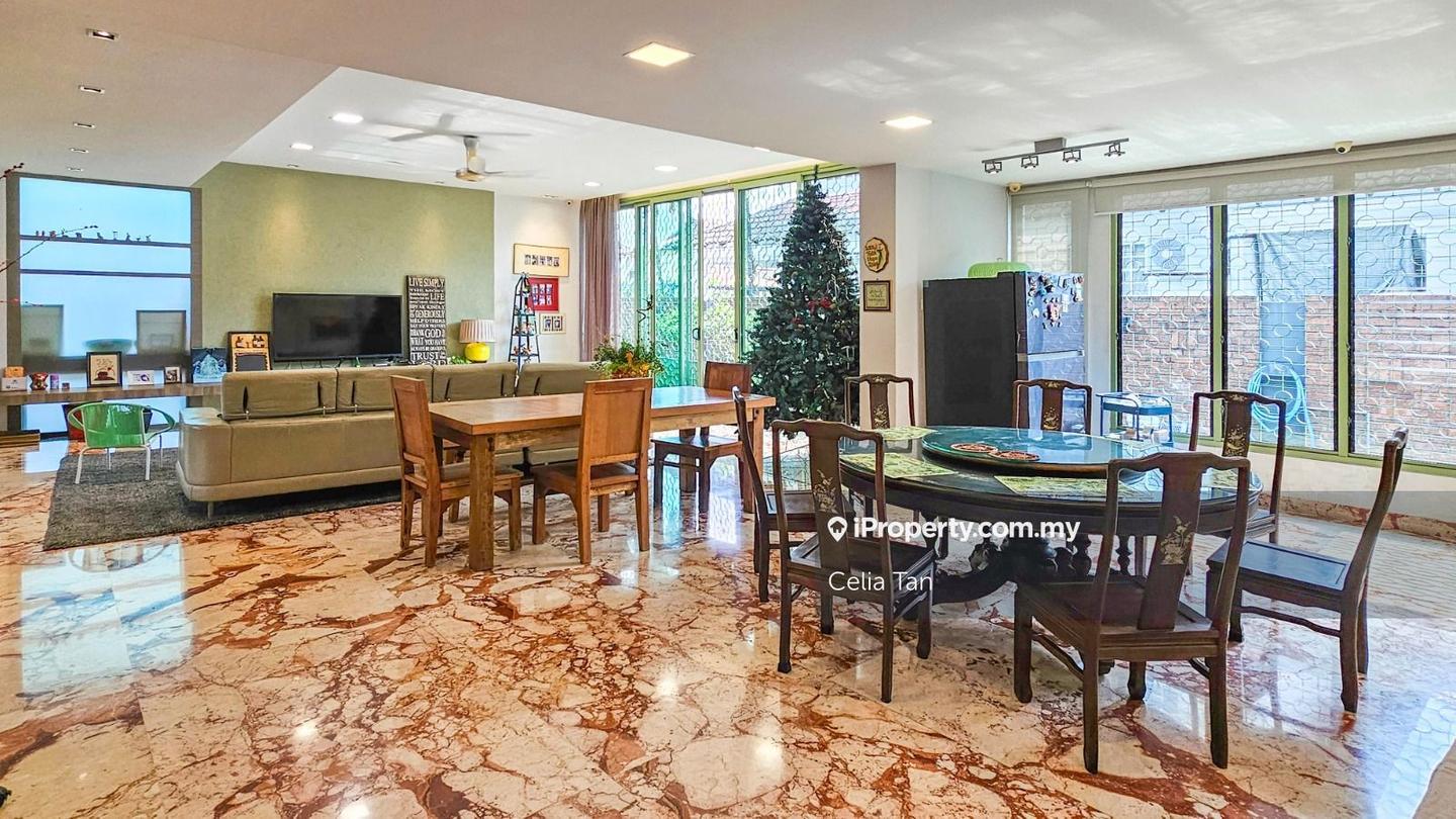 Bungalow House for Sale in Usj 5, Subang Jaya by Celia Tan - iProperty.com.my