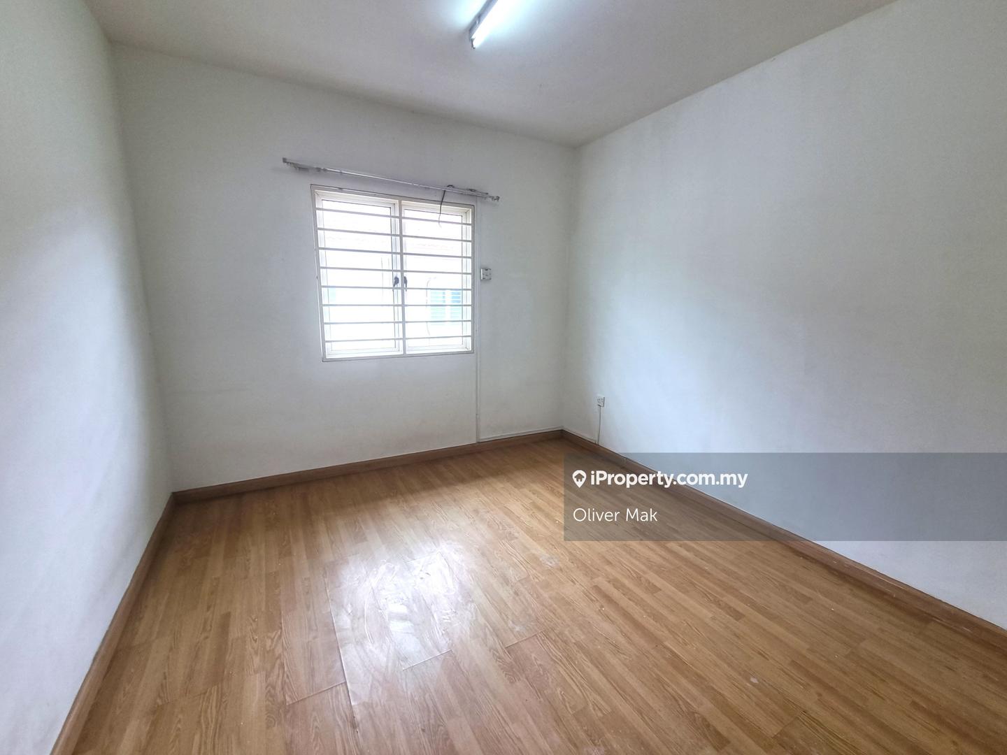 Rumah Berangkai 3 Tingkat untuk Dijual di Bukit Jalil, Kuala Lumpur oleh Oliver Mak - iProperty.com.my