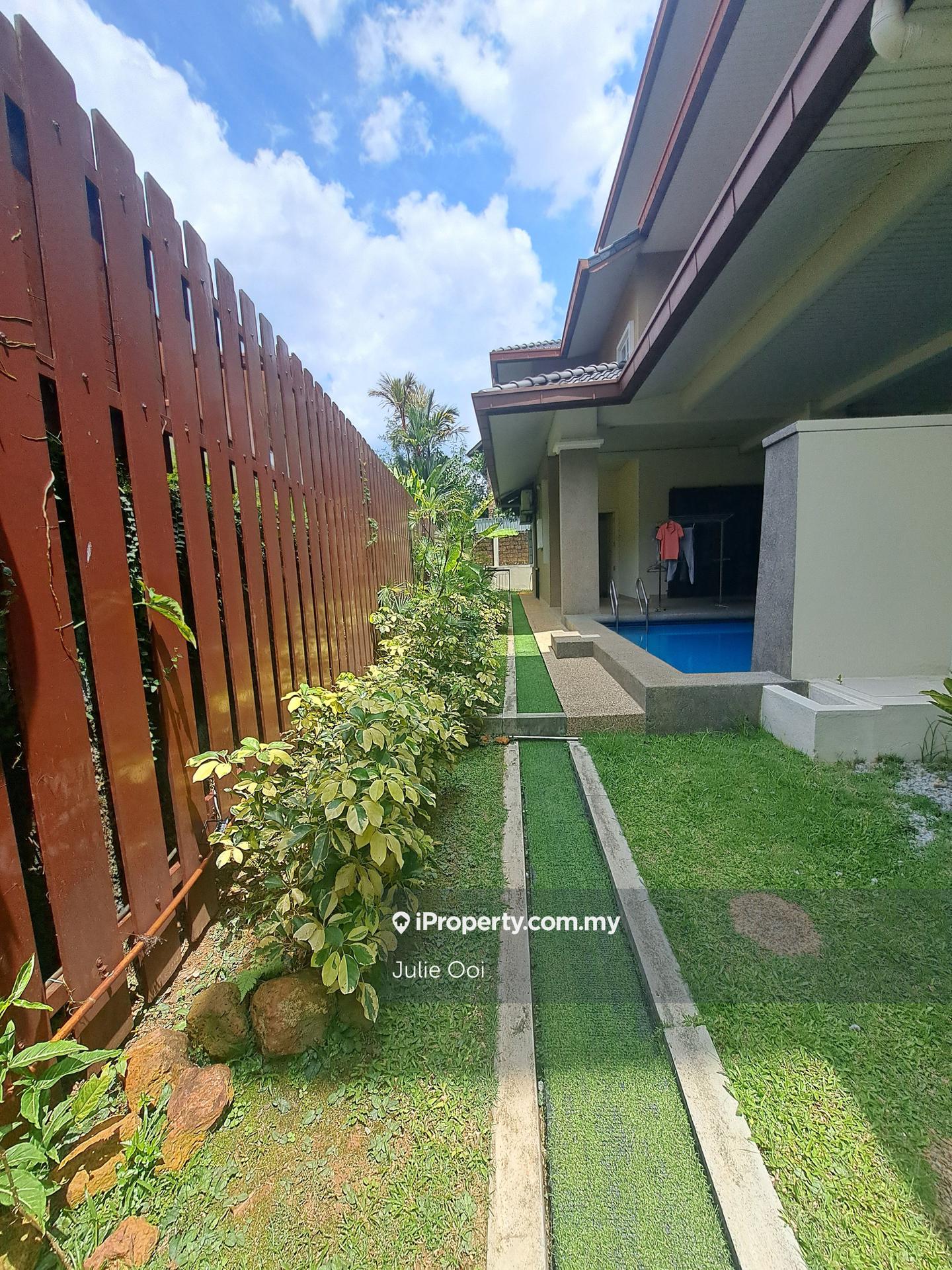 Bungalow House for Sale in Taman Zooview, Ulu Kelang by Julie Ooi - iProperty.com.my