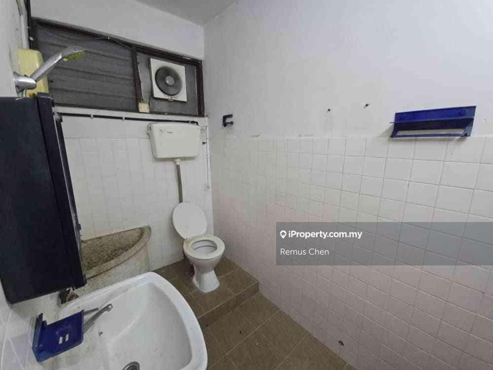 2-storey Terraced House for Sale in Taman Universiti Indah, Seri Kembangan by Remus Chen - iProperty.com.my