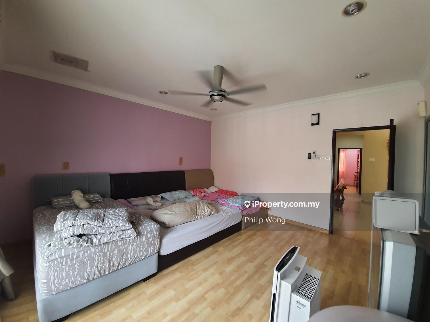 Rumah Berangkai 2 Tingkat untuk Dijual di Taman Prima Tropika, Seri Kembangan oleh Philip Wong - iProperty.com.my