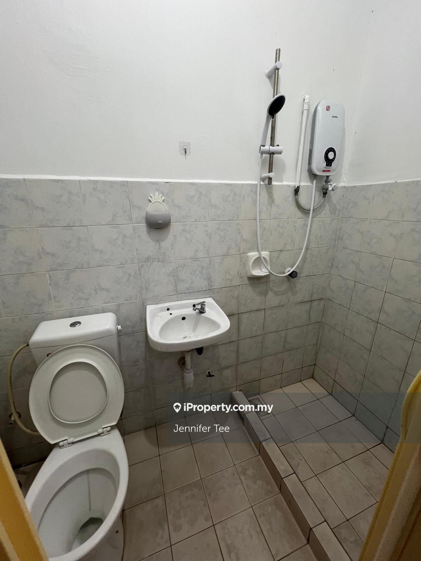 Apartment for Rent in Pangsapuri Lagoon Perdana by Jennifer Tee - iProperty.com.my