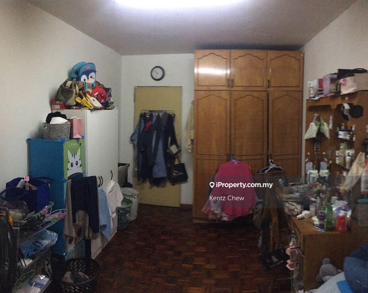 Rumah Pangsa untuk Dijual di Flat PKNS Seksyen 8 oleh Kentz Chew - iProperty.com.my