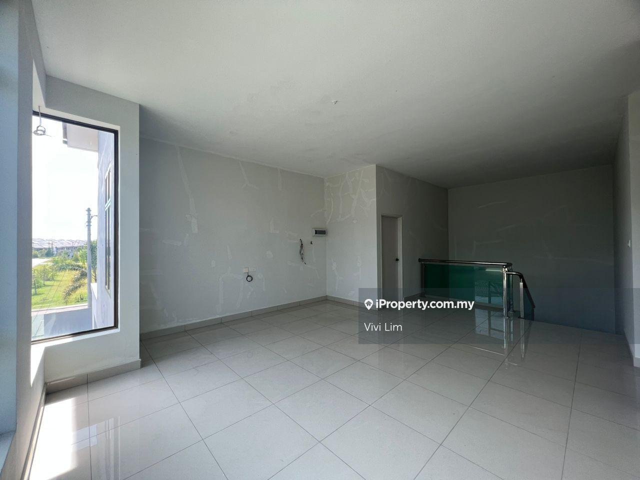 Rumah Berangkai 2 Tingkat untuk Dijual di Taman Tasik Indah, Kluang oleh Vivi Lim - iProperty.com.my