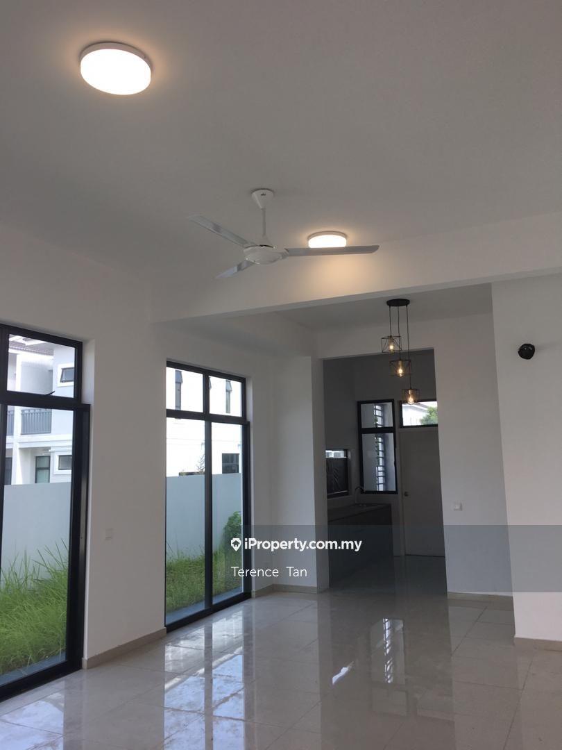 Rumah Berangkai 2 Tingkat untuk Dijual di Johor Bahru, Johor oleh Terence Tan - iProperty.com.my