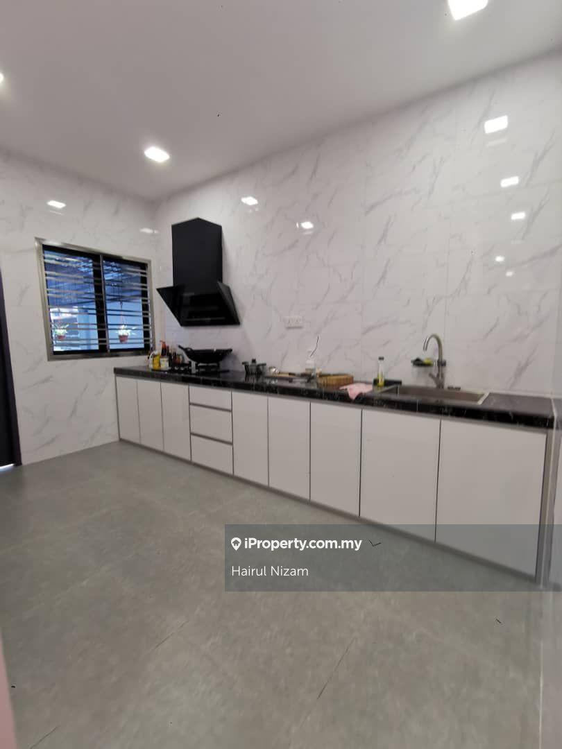 Rumah Berkembar untuk Dijual di Bukit Rahman Putra, Sungai Buloh oleh Hairul Nizam - iProperty.com.my
