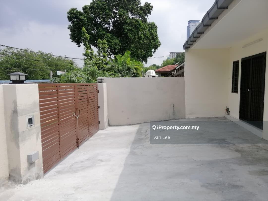 Semi-Detached House for Rent in Seksyen 8, Petaling Jaya by Ivan Lee - iProperty.com.my