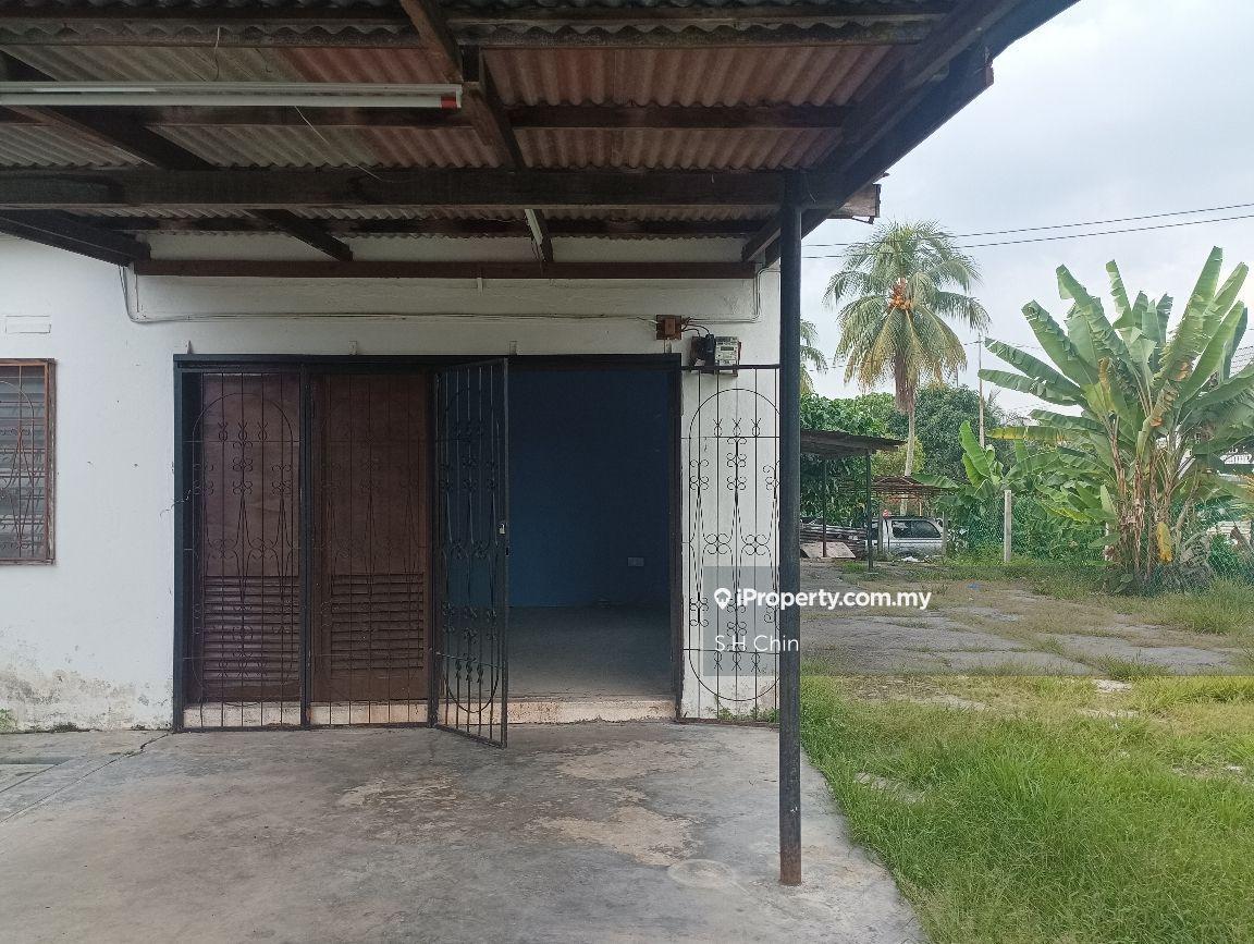 Rumah Berangkai 1 Tingkat untuk Dijual di Desa Semenyih, Semenyih oleh S.H Chin - iProperty.com.my