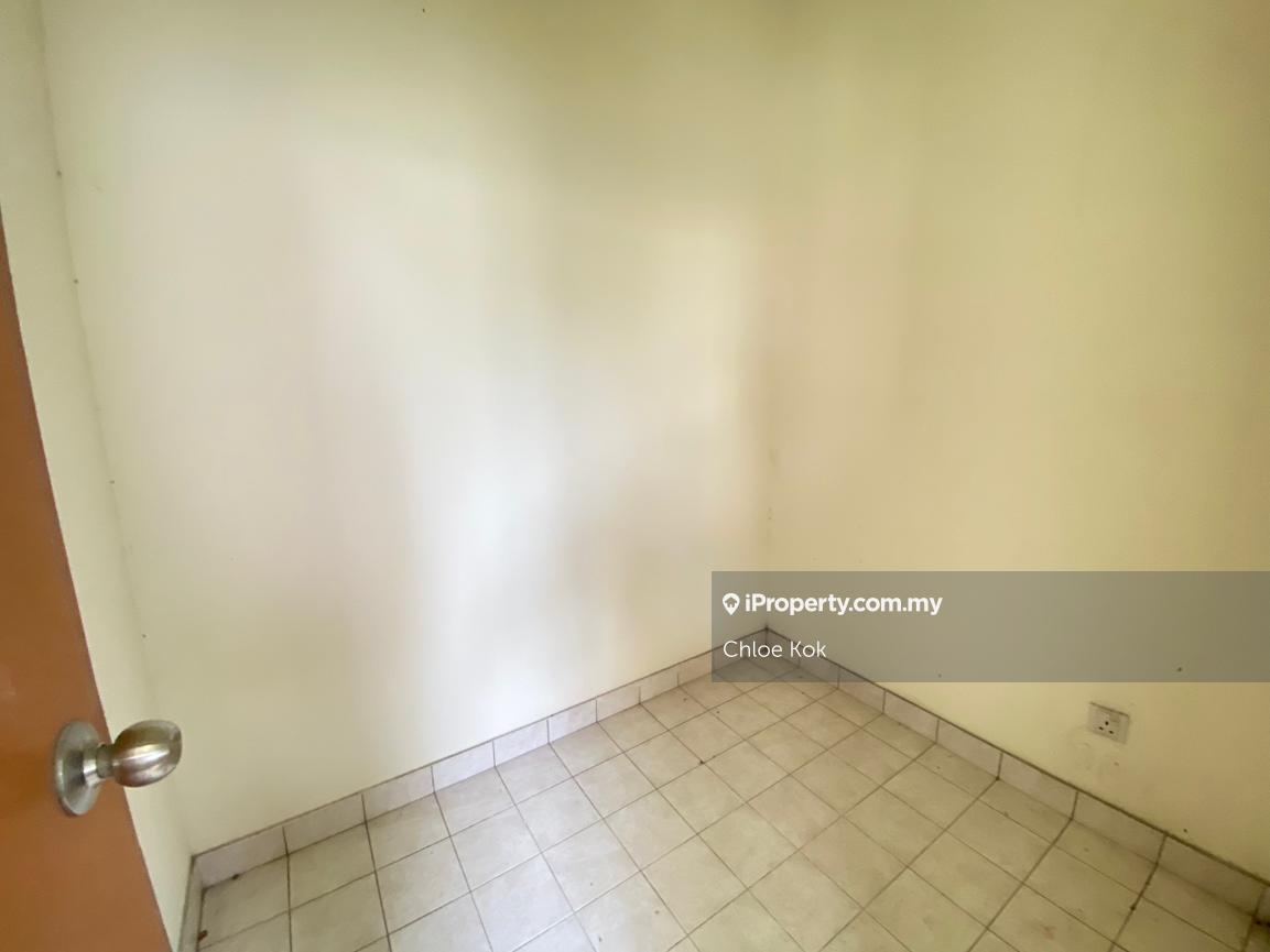 Semi-Detached House for Sale in Taman Anggun, Rawang by Chloe Kok - iProperty.com.my