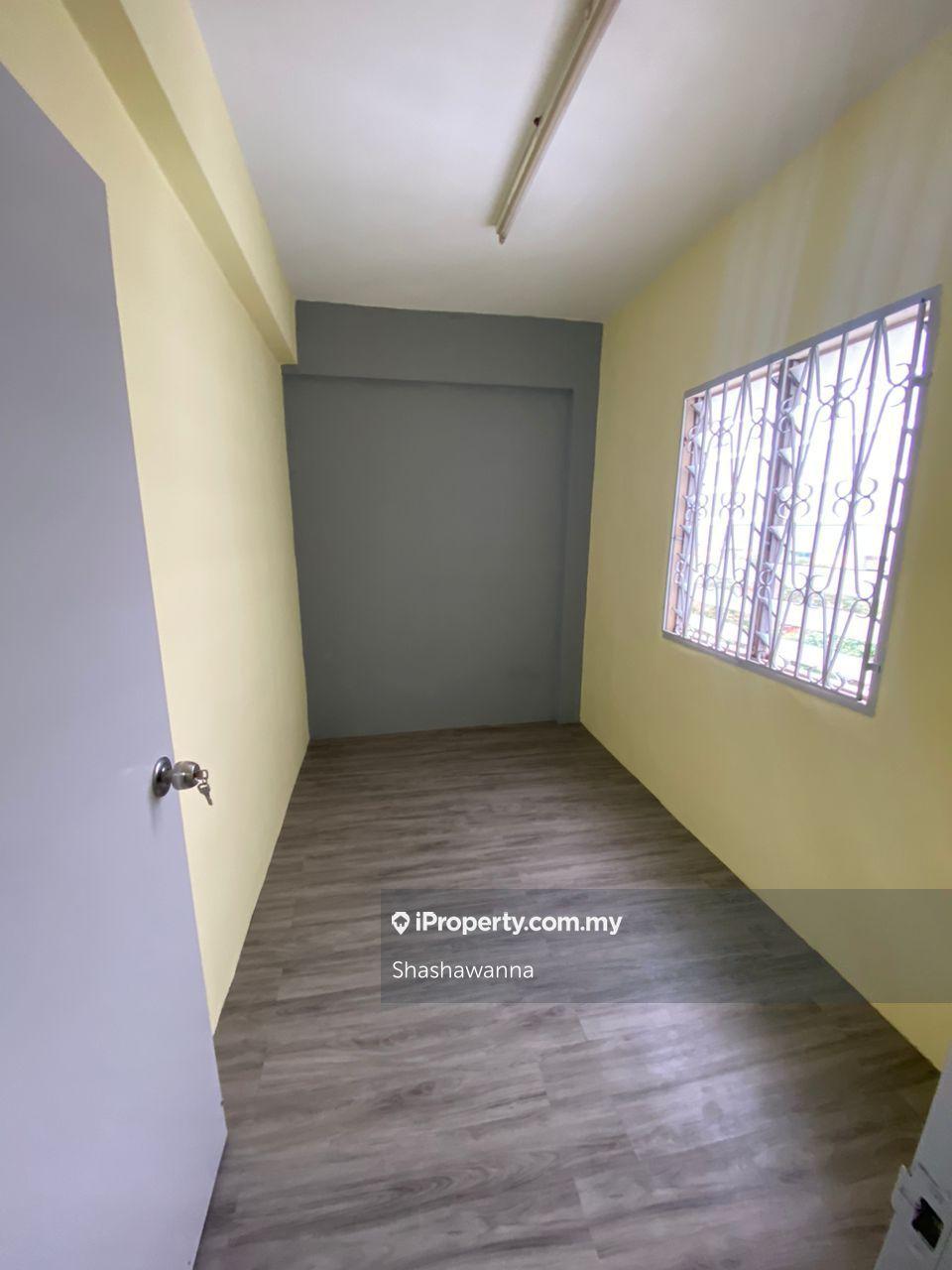 Flat for Sale in Flat Taman Pelangi Indah by Shashawanna - iProperty.com.my