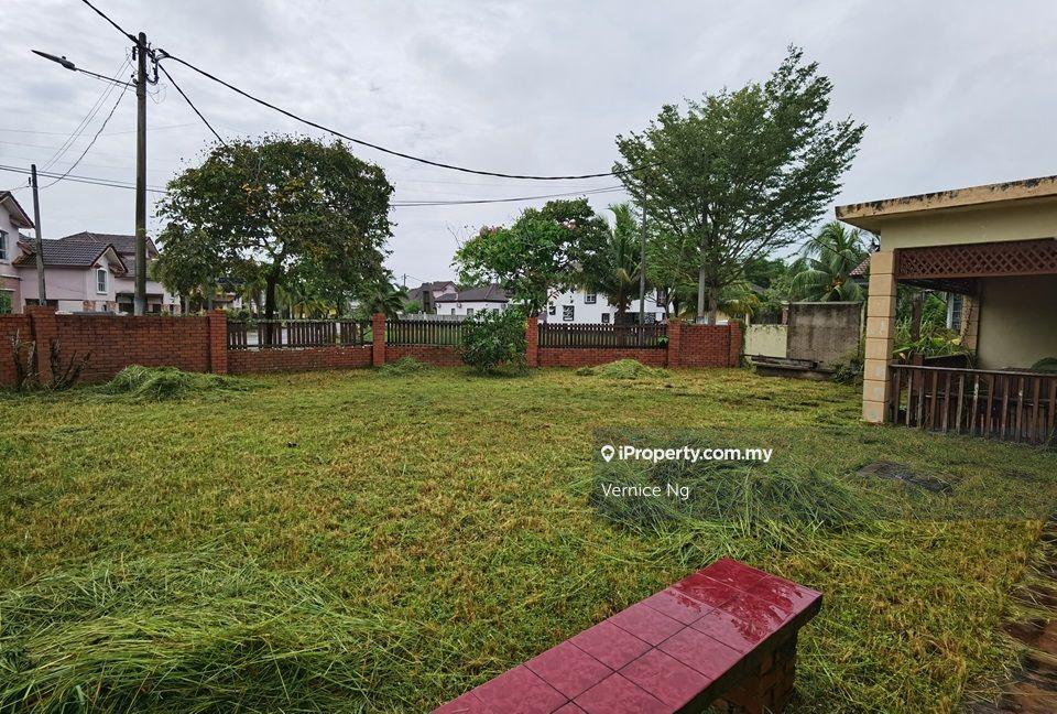 Bungalow House for Sale in Pantai Sepang Putra, Sg Pelek, Bagan Lalang, Sepang by Vernice Ng - iProperty.com.my