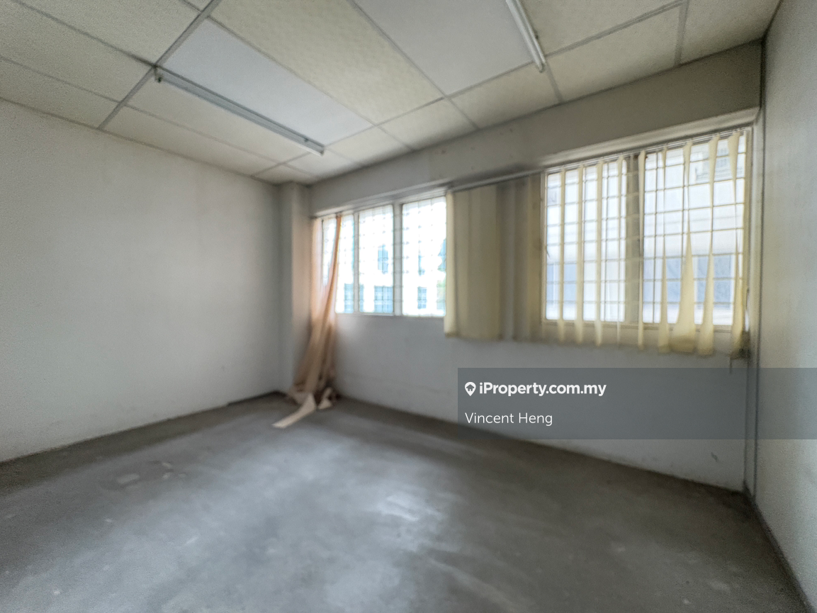 Office for Rent in Dataran Prima, Petaling Jaya by Vincent Heng - iProperty.com.my