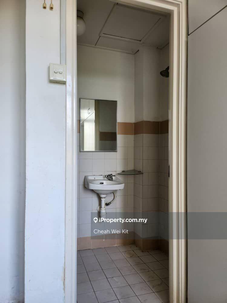 Condominium for Rent in Bungaraya Condominium by Cheah Wei Kit - iProperty.com.my